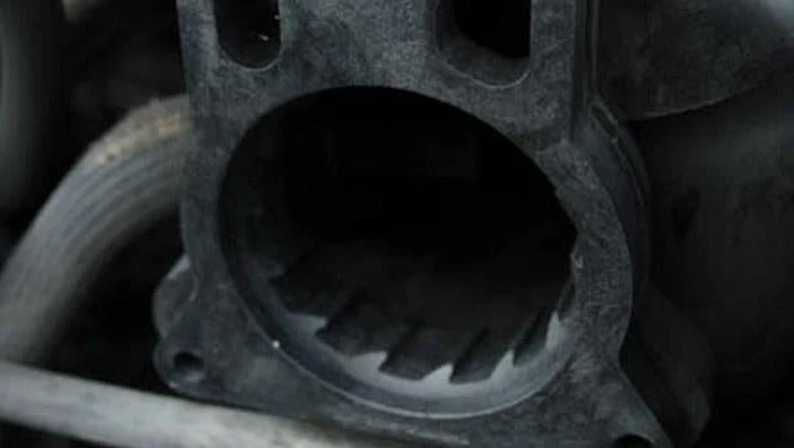 Fuel Injection Throttle Body Spacer <br> 99-07 Chevy Silverado GMC Sierra 1500 2500 HD - Image 3