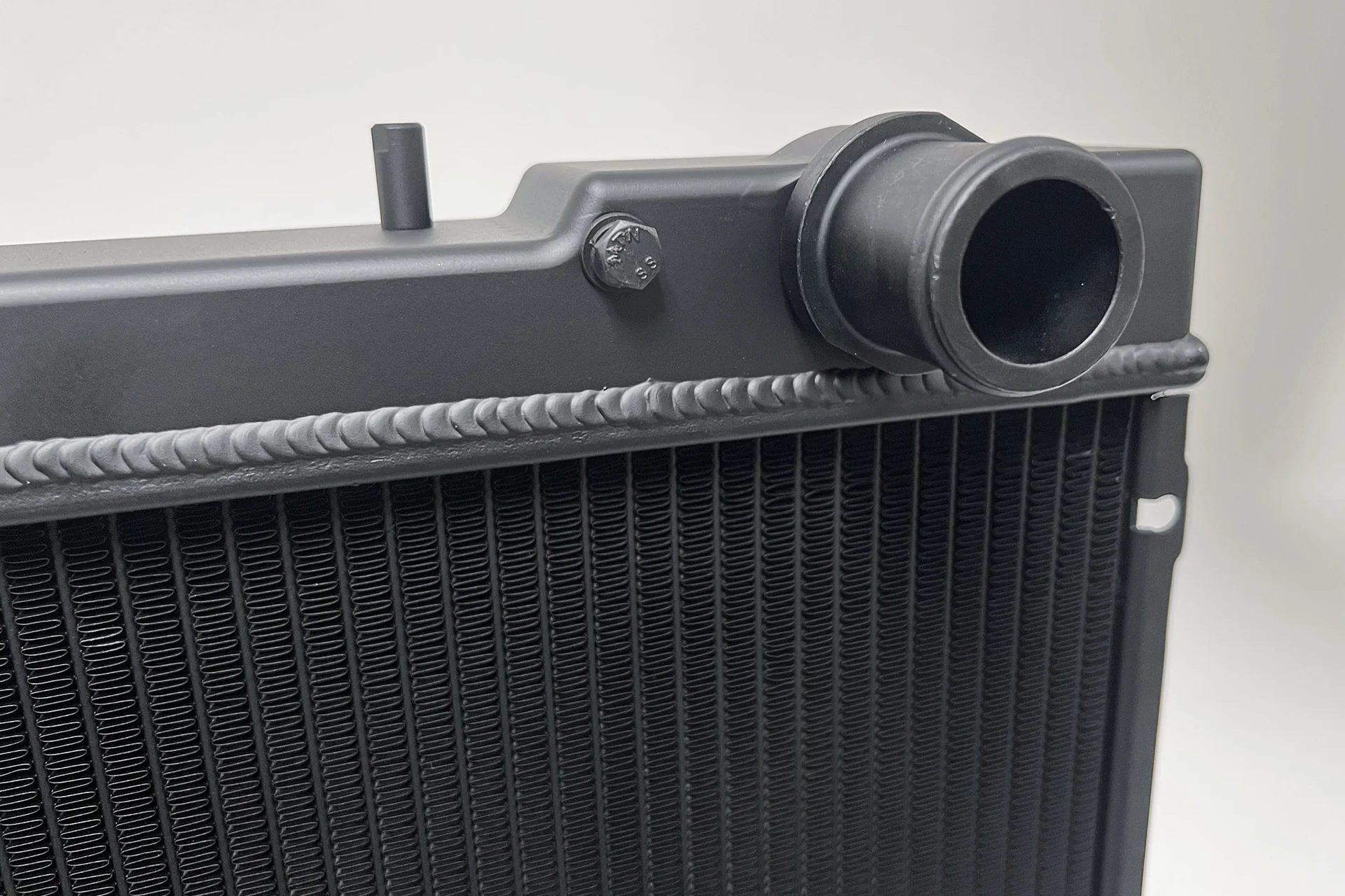 Full Billet Aluminum High-Performance Radiator <br> R32 Nissan Skyline GT-R / GT-S - Image 4