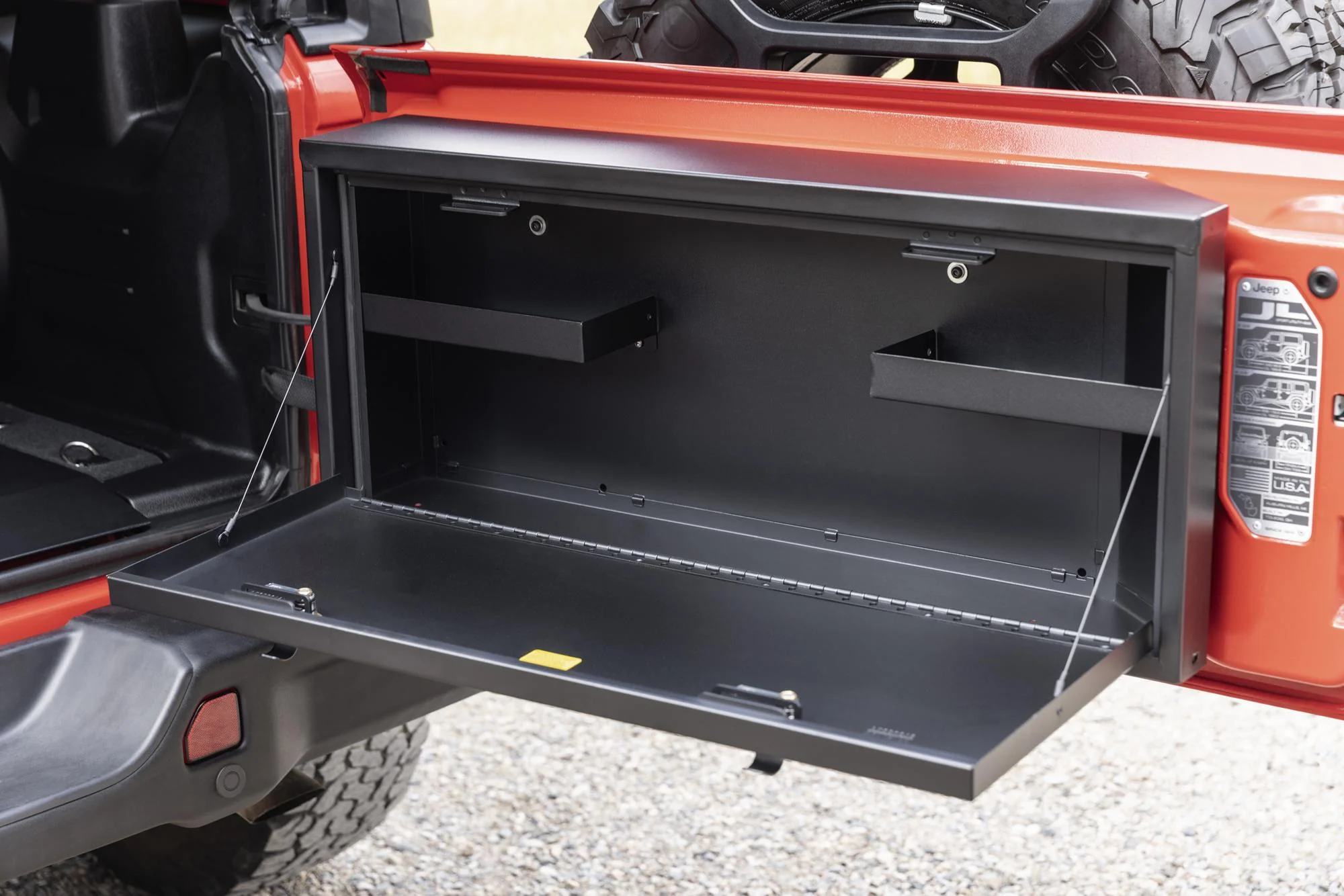Tailgate Lockbox <br>18-26 Wrangler JL - Image 3